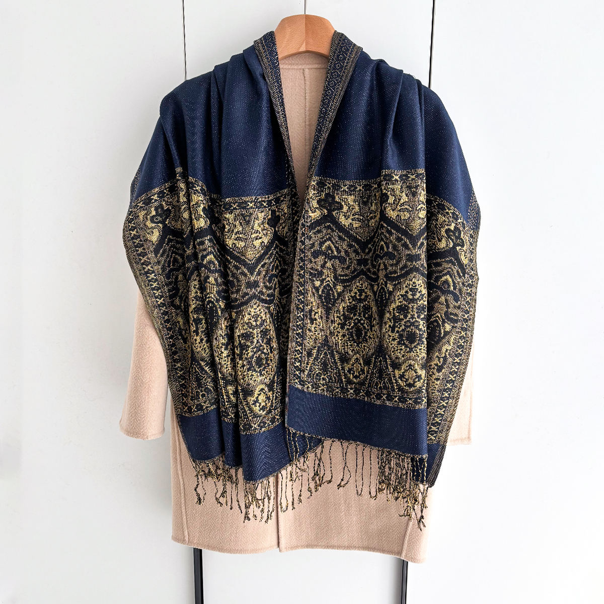 Luxury Scarf For Women Autumn  - Cashmere Scarf Wrap 评论和价格
